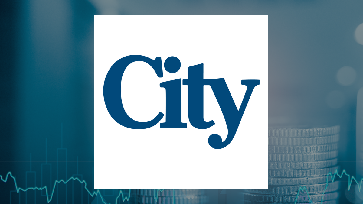 City Holding Company (NASDAQ:CHCO) Sees Insider Buying Amidst Varied Investor Sentiment