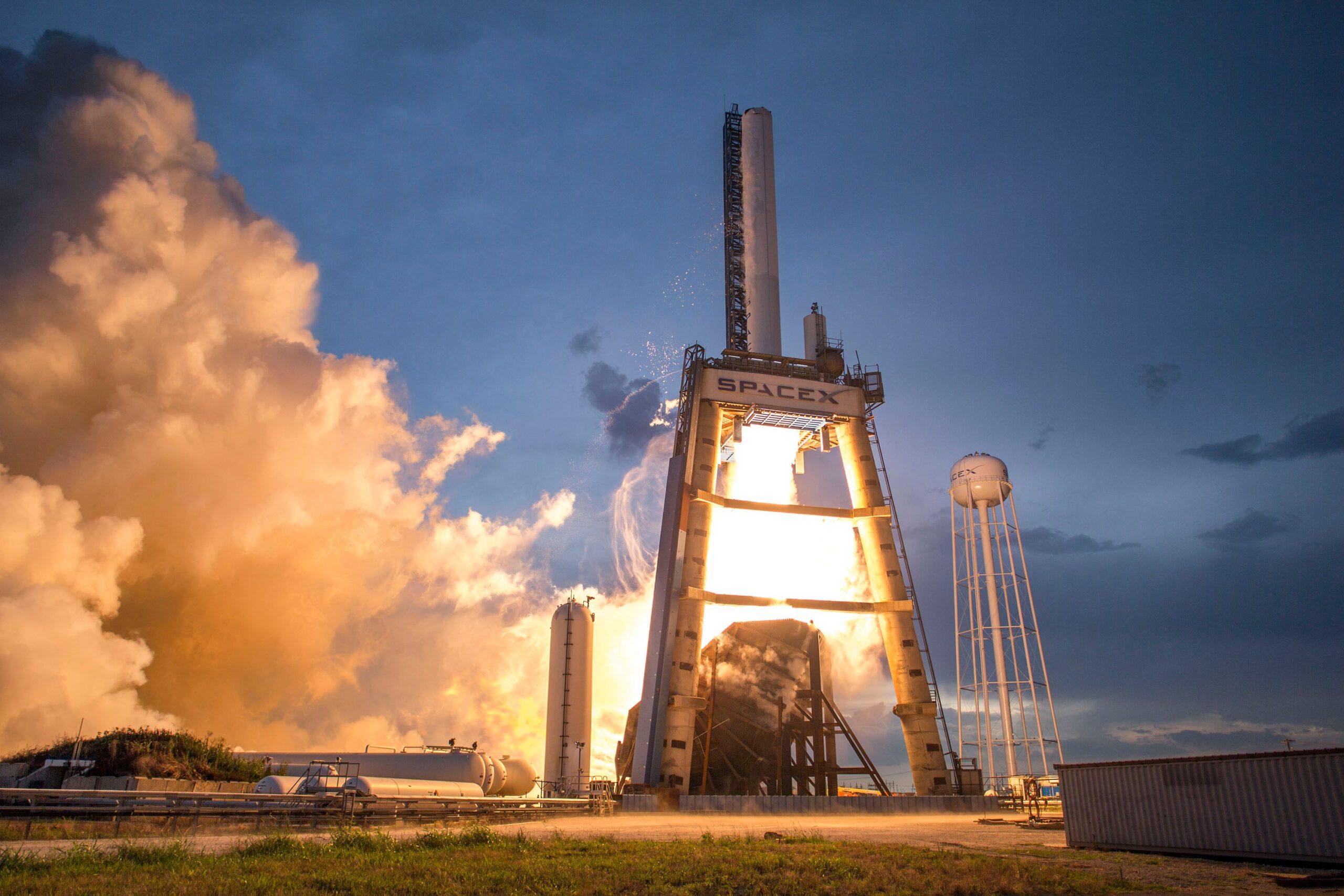 SpaceX IPO: $2T Valuation Meets Analyst Sell Rating