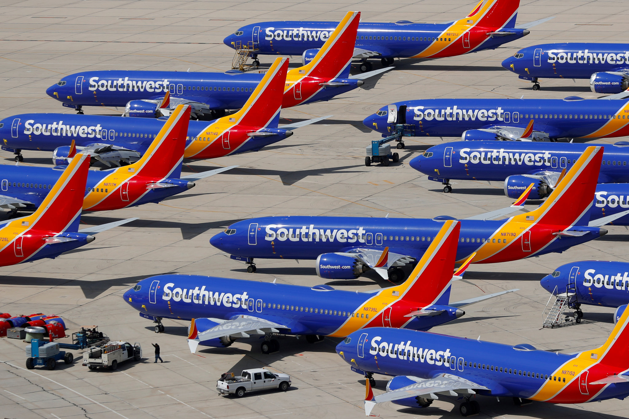 Southwest Airlines (NYSE: LUV) Q2 Earnings: Strong EPS, Revenue Miss, and Cautious Outlook for the Airline Stock