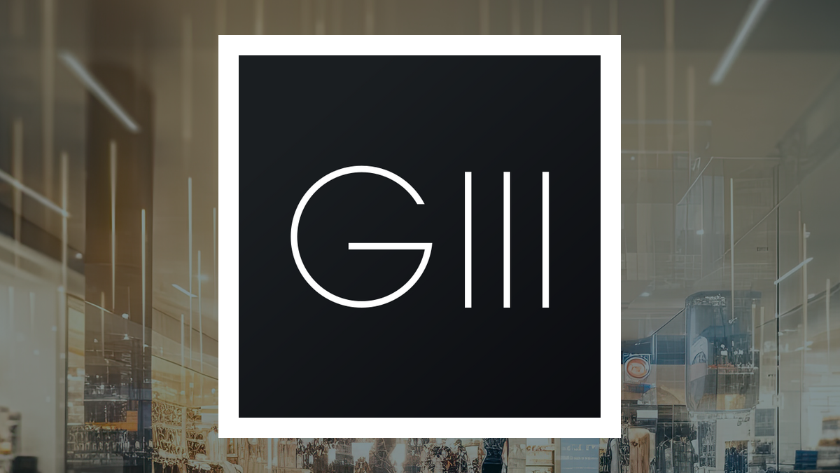 UBS Raises Price Target for G-III Apparel Group (NASDAQ: GIII) Amidst Apparel Market Dynamics